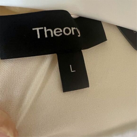 Theory Women's Silk Blouse Size Large White Ruffle Hem & Sleeves Corporate Work - Picture 6 of 7